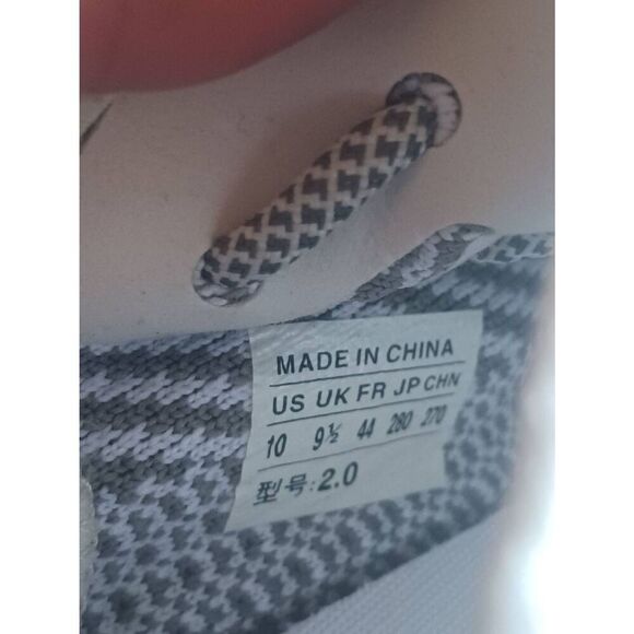 Adidas yeezy 350 boost cloud  white Size 10 - Picture 7 of 7